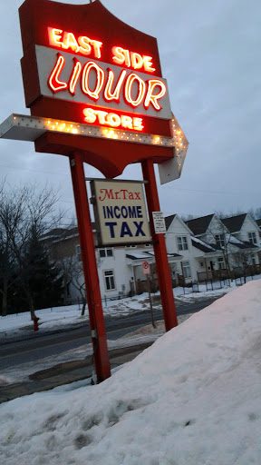 Liquor Store «East Side Liquor Store», reviews and photos, 1361 Maryland Ave E, St Paul, MN 55106, USA