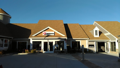 Sportswear Store «lululemon», reviews and photos, 498 Red Apple Ct #430, Central Valley, NY 10917, USA