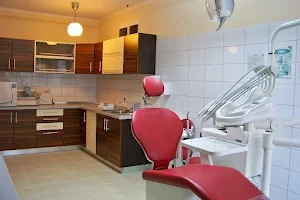 Mozer Dental - Dental Clinic image