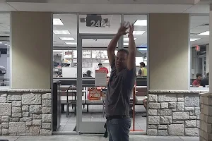 Whataburger image