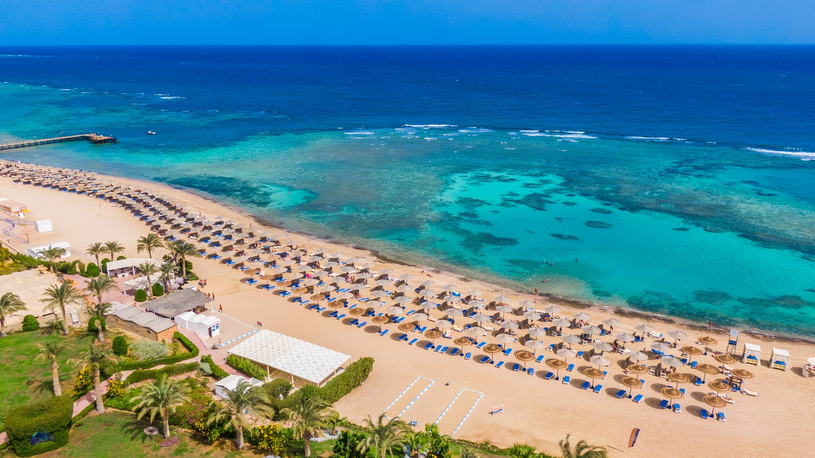 Fotografie cu Fantazia Beach cu o linie de coastă spațioasă