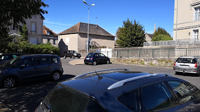 Parking à Montmorillon