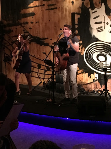 Wine Bar «Mouse Trap Cafe Wine and Cheese Bar, Full Bar», reviews and photos, 203 Broadway, Amityville, NY 11701, USA