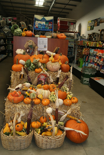 Pet Supply Store «Farmyard Feed», reviews and photos, 27705 Dutcher Creek Rd, Cloverdale, CA 95425, USA