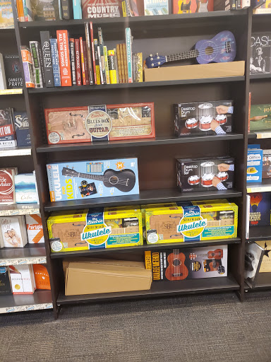 Book Store «Books-A-Million», reviews and photos, 4125 S Cleveland Ave #1200, Fort Myers, FL 33901, USA