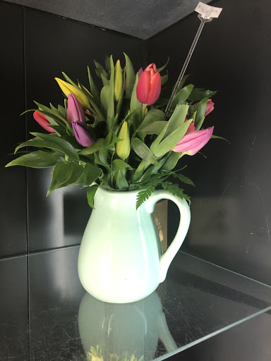 Florist «Dynamic Flowers of Royal Oak», reviews and photos, 3221 N Main St, Royal Oak, MI 48073, USA