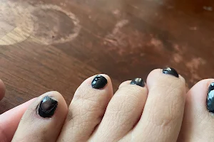 Belle's Nails & Spa image