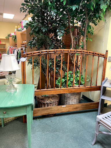 Thrift Store «Tambourine Resale Shop», reviews and photos, 1619 10th Ave, Vero Beach, FL 32960, USA