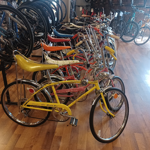 Bicycle Store «Village CycleSport», reviews and photos, 1326 N Rand Rd, Arlington Heights, IL 60004, USA
