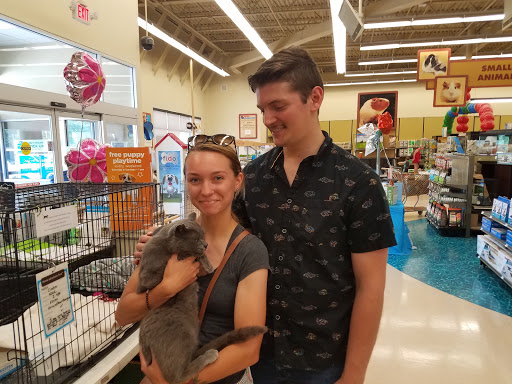 Pet Supply Store «Petco Animal Supplies», reviews and photos, 135 Crooked Run Plaza #10, Front Royal, VA 22630, USA