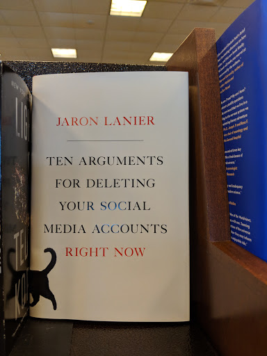 Book Store «Barnes & Noble», reviews and photos, 3050 Beeline Rd, Holland, MI 49424, USA