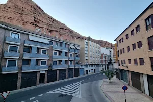 Apartamentos Vino y Camino image