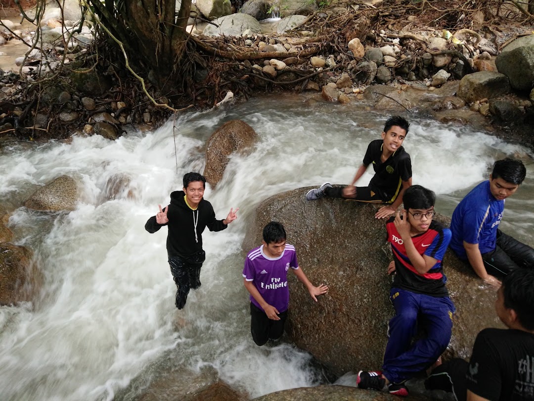 Pusat Pengajian Dan Motivasi Kampung Poh Bidor Di Bandar Bidor
