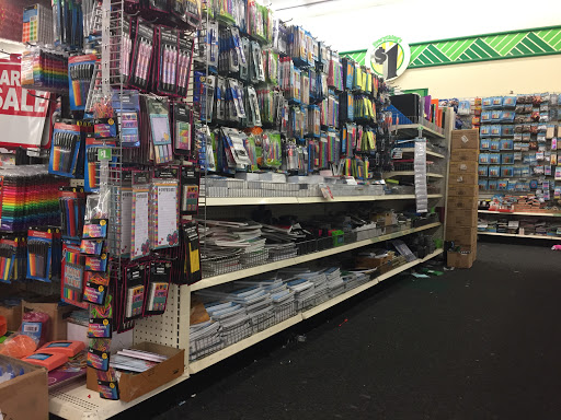 Dollar Store «Dollar Tree», reviews and photos, 1755 Mt Hood Ave #110, Woodburn, OR 97071, USA