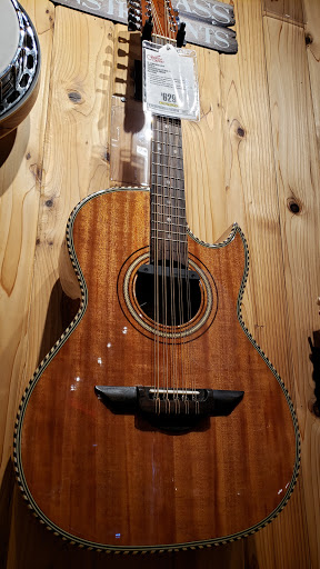 Guitar Center image