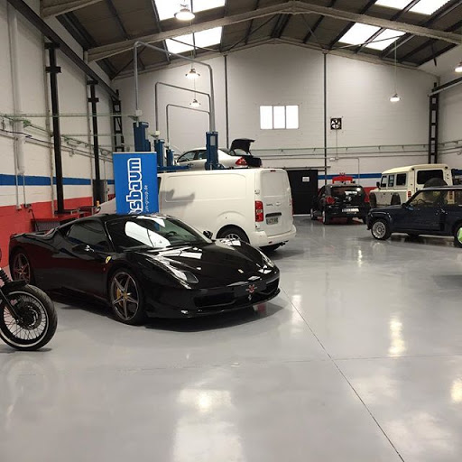 V8 Motor Service en Lliçà de Vall, Barcelona
