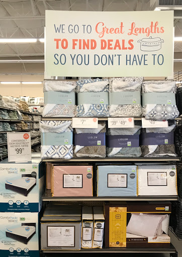 Home Goods Store «Tuesday Morning», reviews and photos, 1725 N Dysart Rd, Avondale, AZ 85392, USA