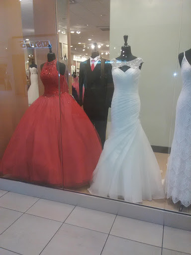 Shopping Mall «The Village at Orange», reviews and photos, 1500 E Village Way #2298, Orange, CA 92865, USA