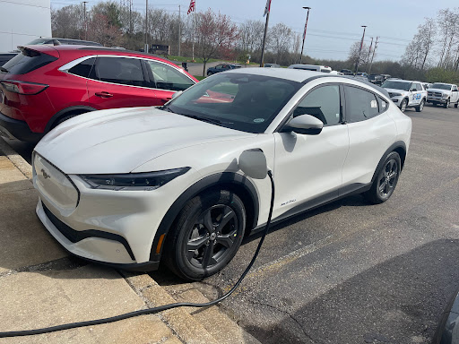 Car Dealer «Szott Ford», reviews and photos, 8800 E Holly Rd, Holly, MI 48442, USA