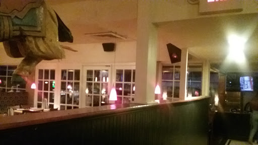 American Restaurant «Bulldog Grille», reviews and photos, 292 Merrick Rd, Amityville, NY 11701, USA