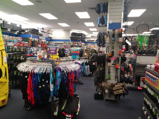 Sporting Goods Store «Big 5 Sporting Goods», reviews and photos, 11975 SW Canyon Rd, Beaverton, OR 97005, USA