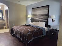Super 8 by Wyndham Galveston - Photo 2 - Car repair in Galveston, TX, Galveston