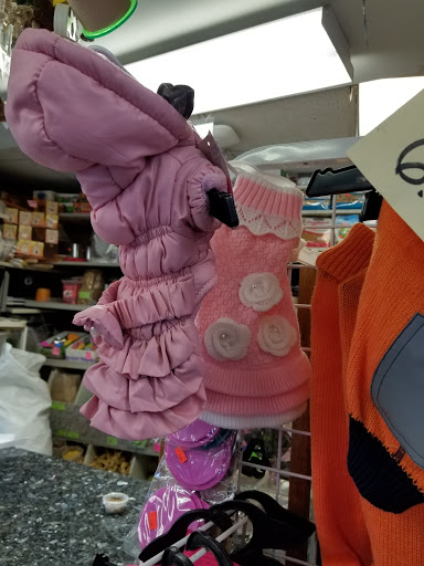 Tropical Fish Store «Ironbound Pet Shop», reviews and photos, 246 Ferry St # 5, Newark, NJ 07105, USA