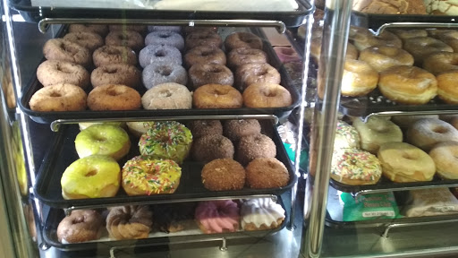 Donut Shop «Yum Yum Donuts», reviews and photos, 10518 Garvey Ave, El Monte, CA 91731, USA