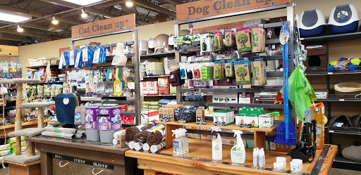 Pet Supply Store «Mud Bay», reviews and photos, 2410 Harrison Ave NW, Olympia, WA 98502, USA