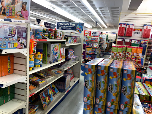 Educational Supply Store «Lakeshore Learning Store», reviews and photos, 969 Central Park Ave, Scarsdale, NY 10583, USA
