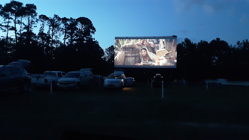 Drive-in Movie Theater «Highway 21 Drive In Movie Theater», reviews and photos, 55 Parker Dr, Beaufort, SC 29906, USA