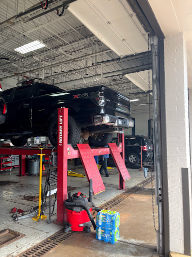 Auto Repair Shop «Meineke Car Care Center», reviews and photos, 290 Curry Hollow Rd, Pleasant Hills, PA 15236, USA