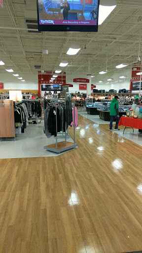 Department Store «T.J. Maxx», reviews and photos, 903 St George Ave, Woodbridge, NJ 07095, USA