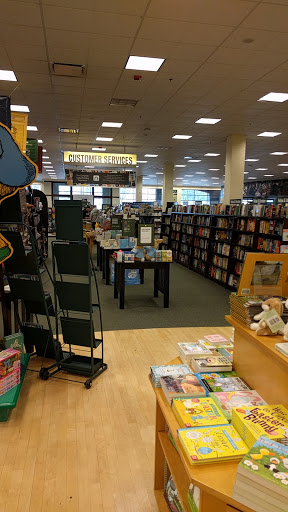 Barnes & Noble image