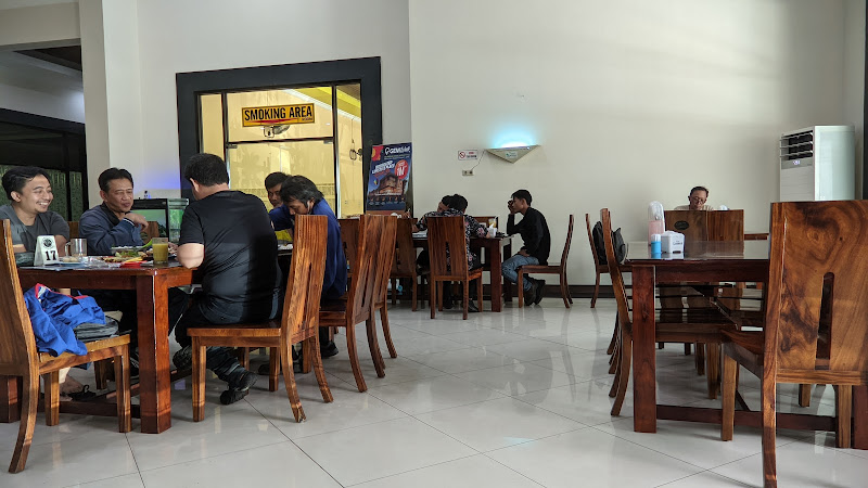 15 Restoran Jawa Timur yang Wajib Dicoba