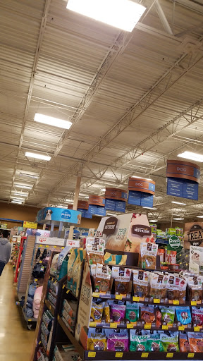 Pet Supply Store «PetSmart», reviews and photos, 2130 Gunbarrel Rd, Chattanooga, TN 37421, USA
