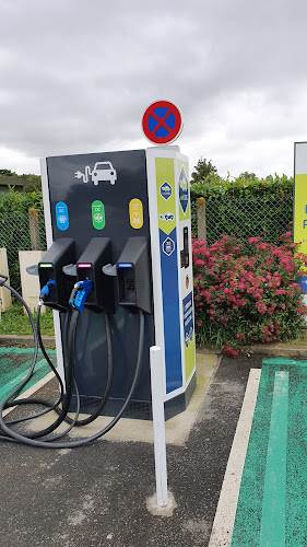 Borne de recharge de véhicules électriques SDEC Station de recharge Mondeville