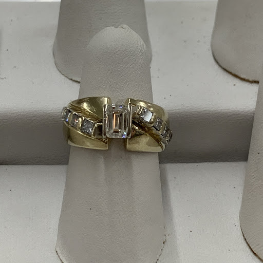 Pawn Shop «Peoria Pawn», reviews and photos, 6750 W Olive Ave, Peoria, AZ 85345, USA