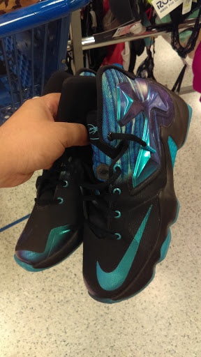 Clothing Store «Ross Dress for Less», reviews and photos, 7884 Van Nuys Blvd, Van Nuys, CA 91402, USA