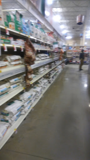 Pet Supply Store «PetSmart», reviews and photos, 533 S Tracy St, Wichita, KS 67209, USA