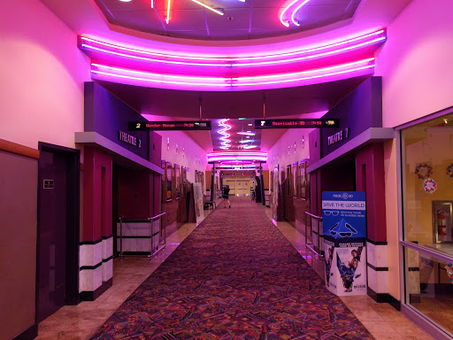 Movie Theater «Edwards Valencia 12 & IMAX», reviews and