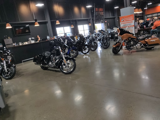 Motorcycle Dealer «Centennial Park Harley-Davidson», reviews and photos, 12477 Broad St SW, Pataskala, OH 43062, USA