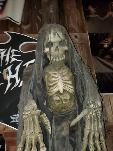 Haunted House «Haunted Hoochie», reviews and photos, 13861 Broad St SW, Pataskala, OH 43062, USA