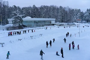 Tapiola Icepark image