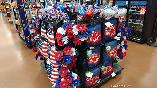 Department Store «Walmart Supercenter», reviews and photos, 109 22nd St, Hondo, TX 78861, USA