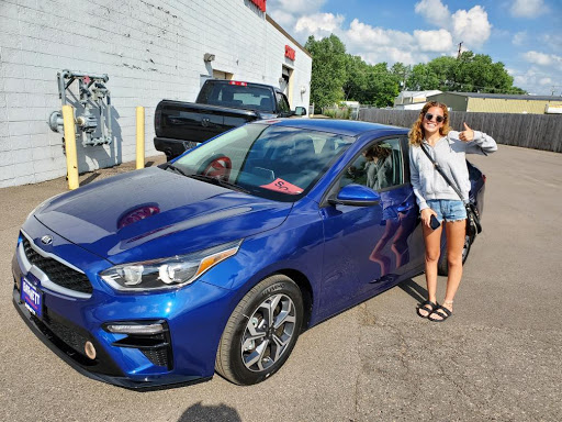 Kia Dealer «Barnett Kia», reviews and photos, 3610 Hwy 61 N, White Bear Lake, MN 55110, USA