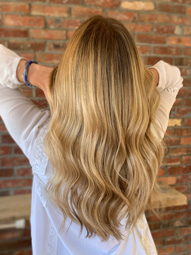 Hair Salon «Moda Capelli Hair & Skin Salon», reviews and photos, 1172 Post Rd, Fairfield, CT 06824, USA