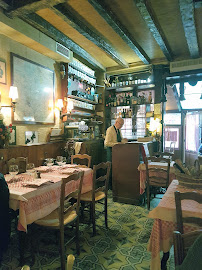 Atmosphère du Restaurant français Le Quincy à Paris - n°7