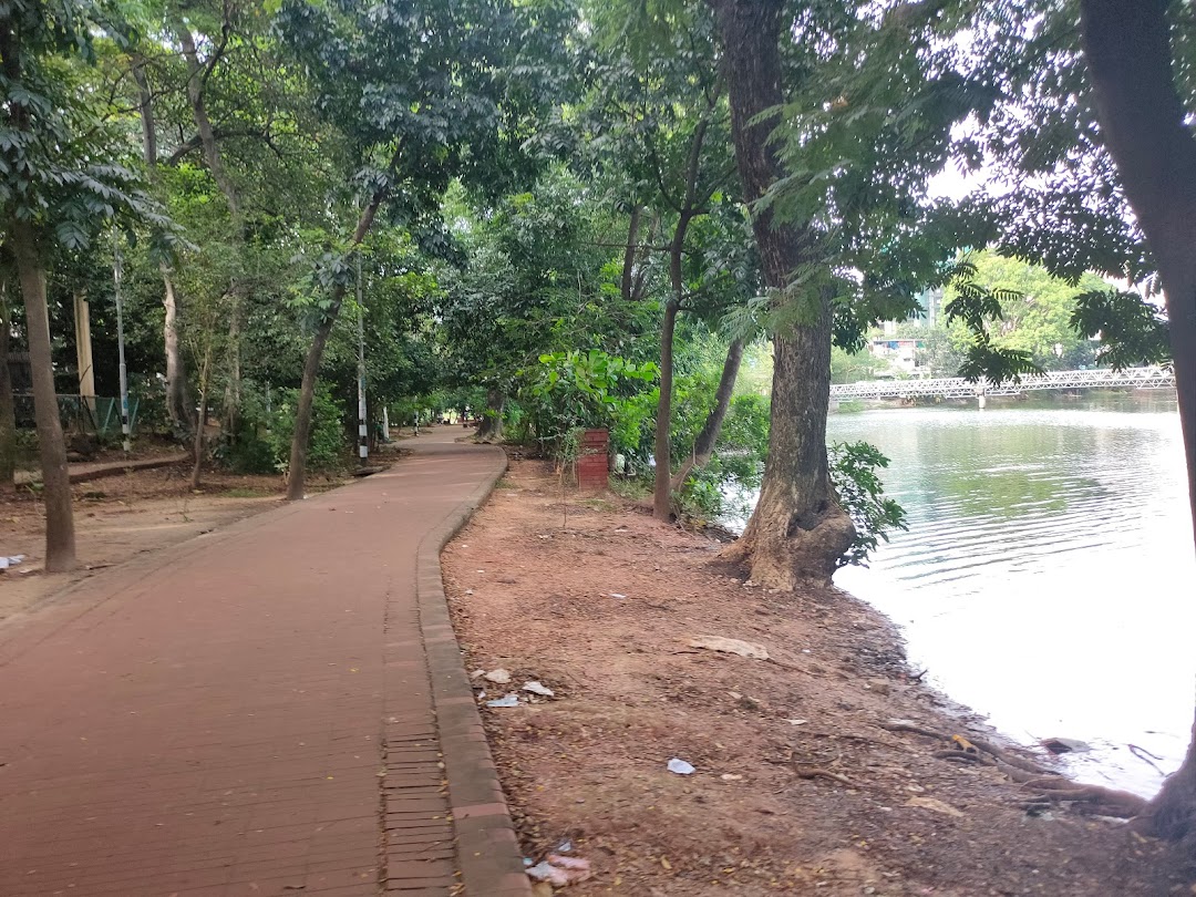 Dhanmondi Lake