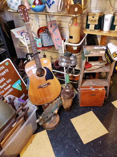 Thrift Store «Little Shop of Hoarders», reviews and photos, 2251 Main St, Springfield, OR 97477, USA